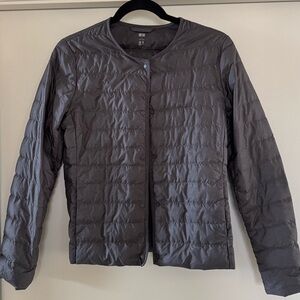 Uniqlo ultra light down jacket gray medium snap button